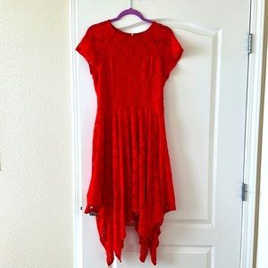 Beautiful red dress!